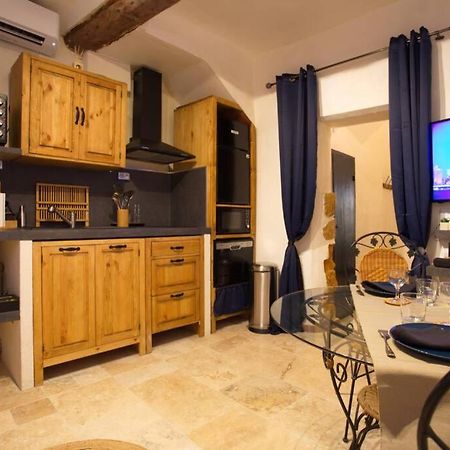 Les Secrets d'Alcôve, nuitées Romantiques avec SPA Aix-en-Provence Esterno foto