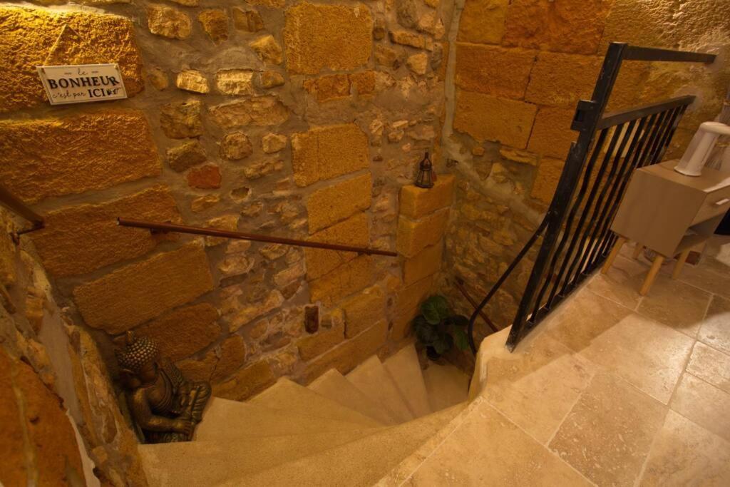 Les Secrets d'Alcôve, nuitées Romantiques avec SPA Aix-en-Provence Esterno foto