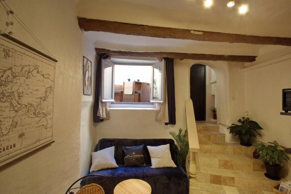 Les Secrets d'Alcôve, nuitées Romantiques avec SPA Aix-en-Provence Esterno foto